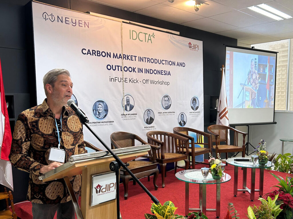 Robert Satrya, Head of Investment, Financing, and Investor Relations at the Indonesia Carbon Trade Association (IDCTA) presenting at the inFUSE Accelerator Carbon Market kick-off