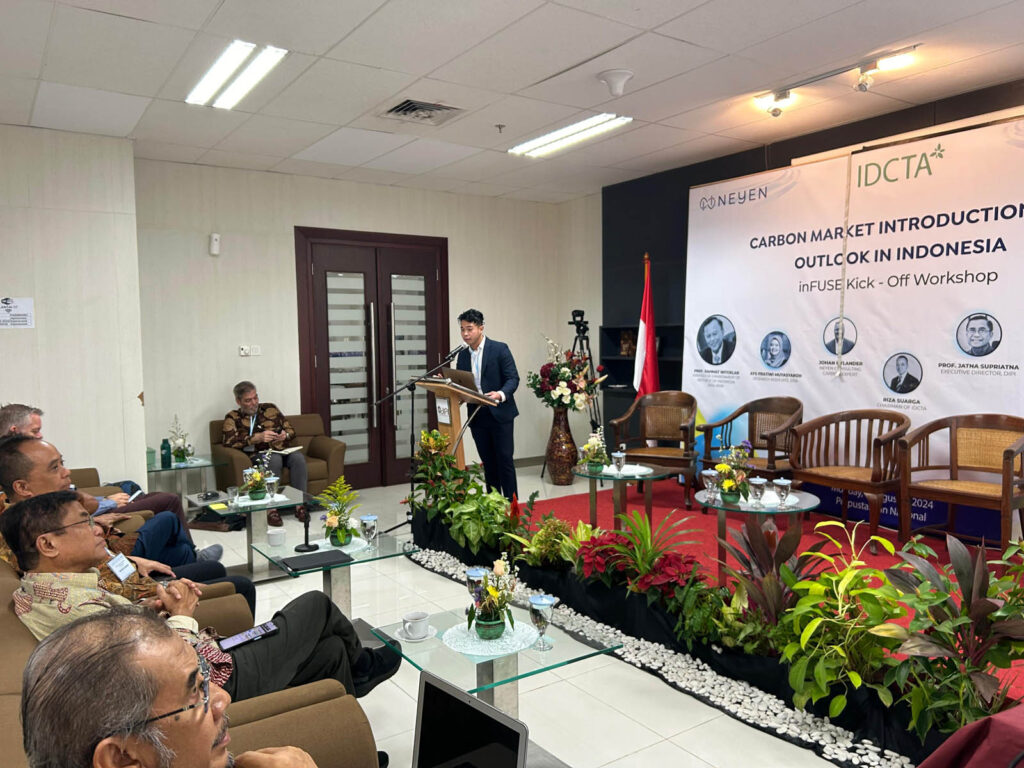 Jeremy Buhain presenting at Neyen inFUSE Accelerator Carbon Market kick-off event in Jakarta