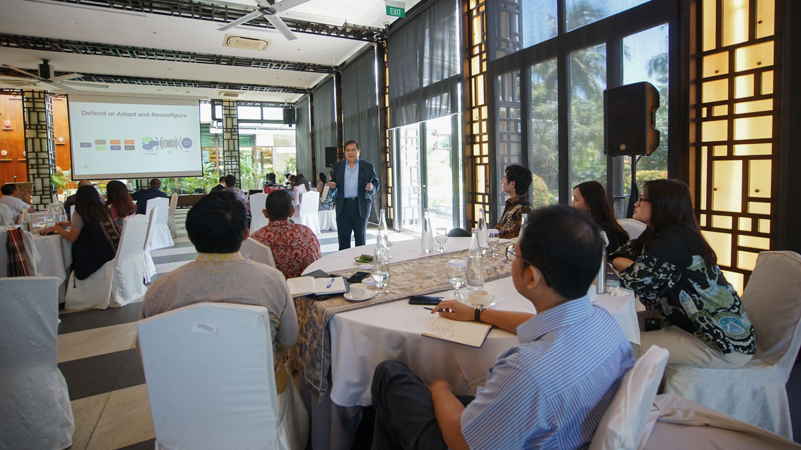 Group discussing topic at inFUSE Nusantara Executive Event with Ricardo G. Barcelona
